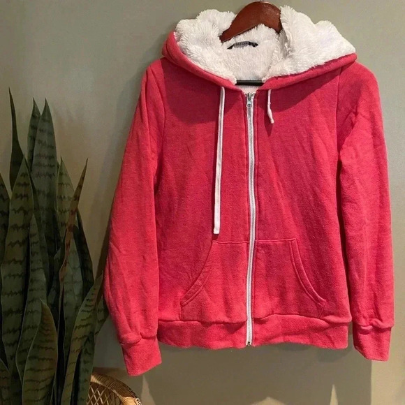 BLUENOTES FUZZY INSIDE PINK JACKET - Picture 1 of 5